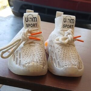 Kids Sneakers - Beige with Orange Laces